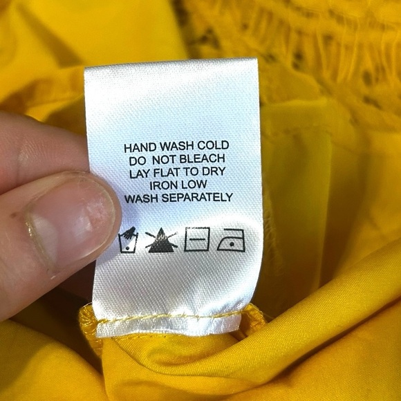 Superdown Samara Gold Halter Mini Dress Size XS New With Tags Yellow Revolve - Picture 12 of 12